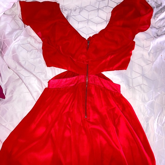 ❤ Little Red Ruffle Dress - Picture 2 of 4